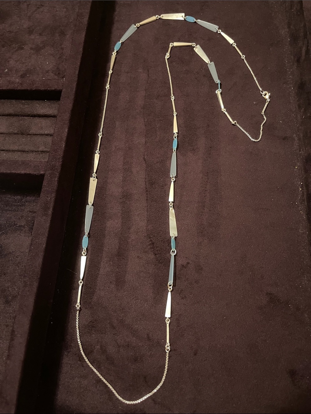 Silver and blue necklace excellent condition